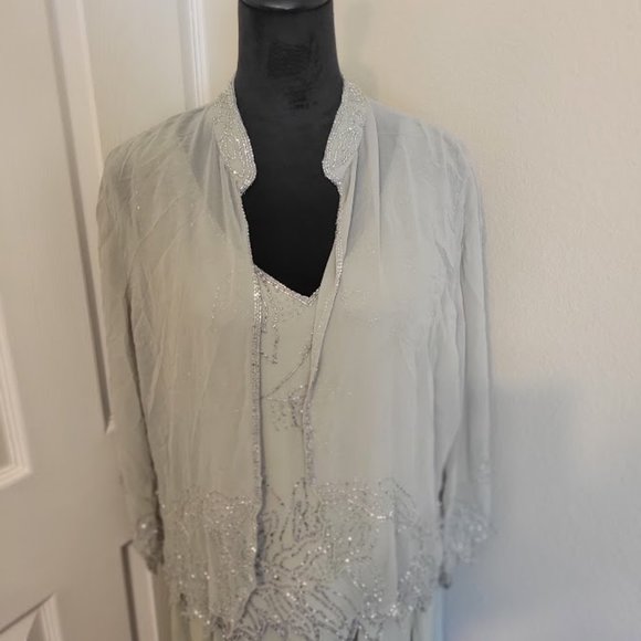 J Kara beaded dress with jacket with tags size 16 - Picture 4 of 11